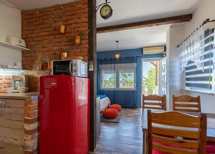 Apartamento T And T